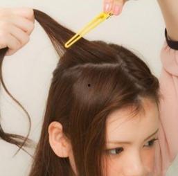 黑料社 网红大夹子夹头发教程,黑料社教你轻松打造时尚发型